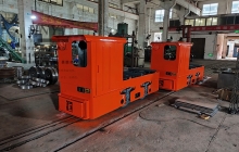 廣西5噸蓄電池湘潭電機(jī)車發(fā)往煤礦